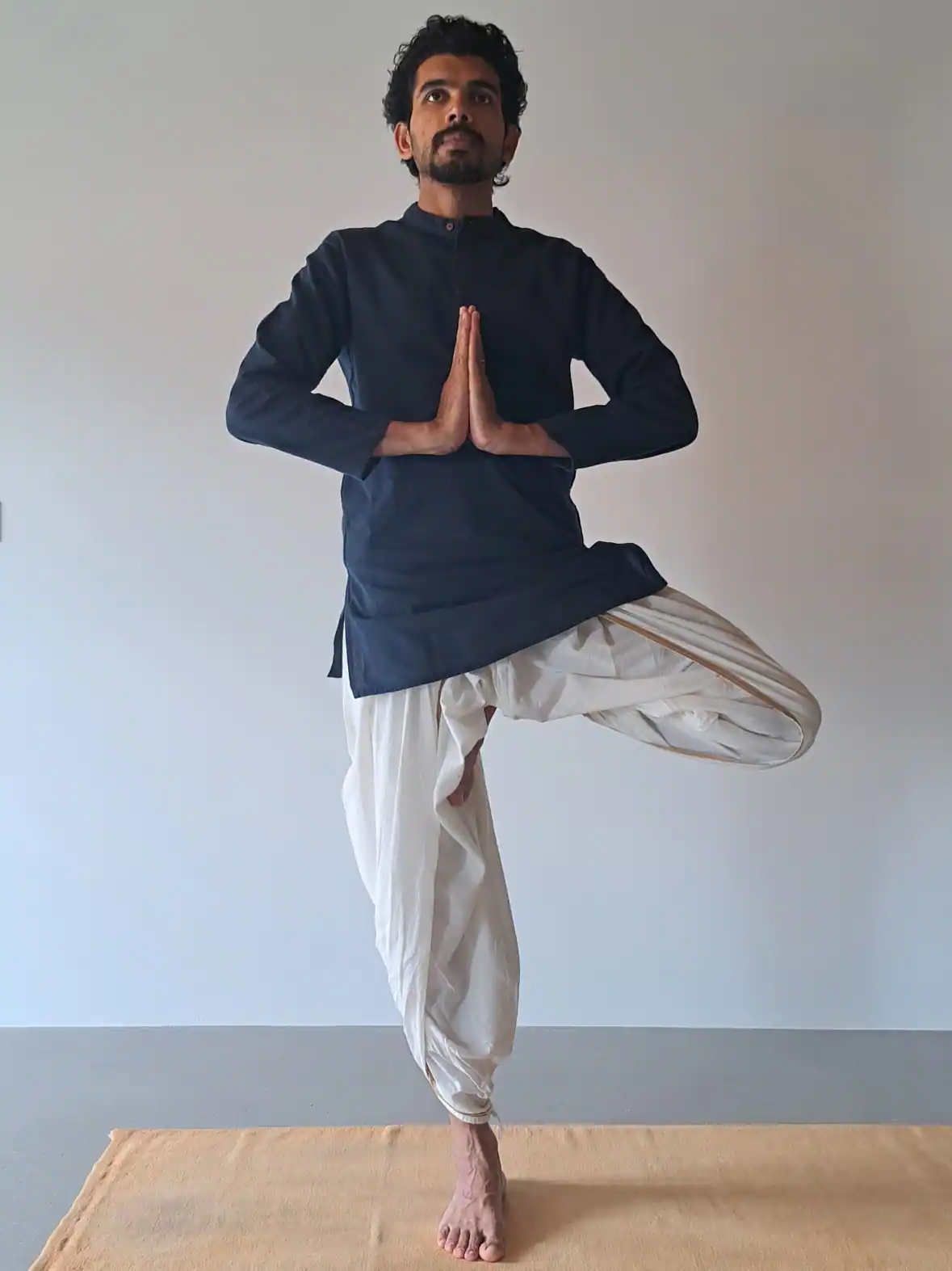 Vrikshasana